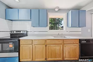 33 Spring Garden Rd, Enfield, CT 06082 - Photo 13