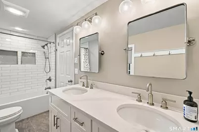 88 Parsons Drive, West Hartford, CT 06117 - Photo 21