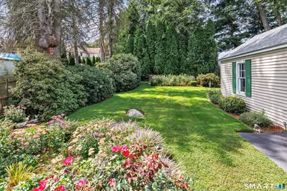 18 Peck Street, Milford, CT 06460 - Photo 13