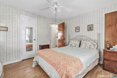 18 Peck Street, Milford, CT 06460 - Photo 33