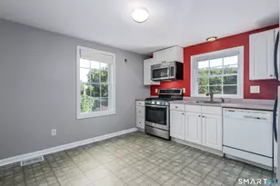 7 Parmalee Park Pl, Newtown, CT 06470 - Photo 5