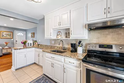 296 Ruth Street, Bridgeport, CT 06606 - Photo 11