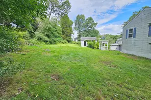 102 Fillow St, Norwalk, CT 06850 - Photo 3