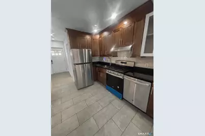 1042 Iranistan Avenue #3, Bridgeport, CT 06604 - Photo 5