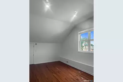 1042 Iranistan Avenue #3, Bridgeport, CT 06604 - Photo 25