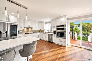 54 St Charles Ave, Stamford, CT 06907 - Photo 5