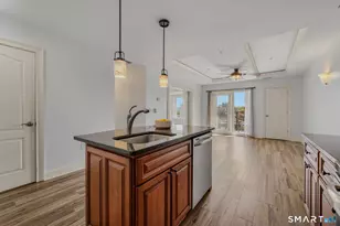 461 Bank St, New London, CT 06320 - Photo 7