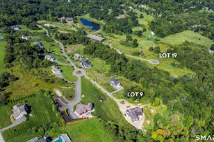 121 Willow Creek Estates Ct, Southbury, CT 06488 - Photo 1