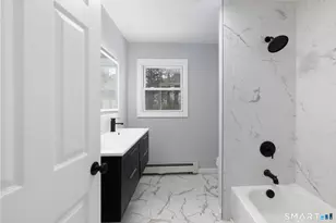 23 Dan Parker Dr, Waterbury, CT 06704 - Photo 7