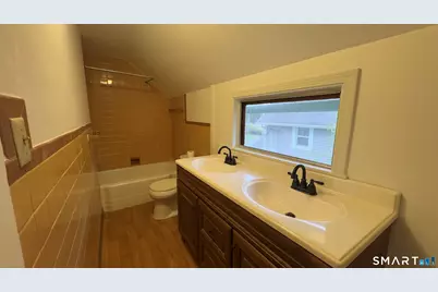 10 Henry Street, Bristol, CT 06010 - Photo 17