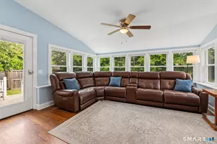 211 Old Farm Rd, Fairfield, CT 06825 - Photo 15