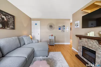 22 Heritage Woods #22, Wallingford, CT 06492 - Photo 5