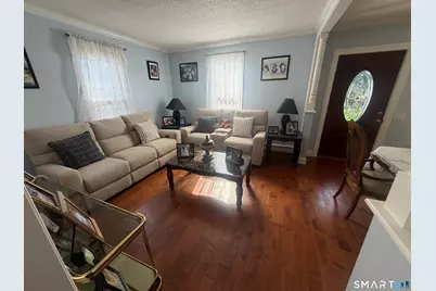 19 Mallory Street, Danbury, CT 06810 - Photo 7