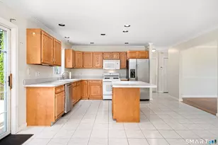 149 S Colman Rd, Wolcott, CT 06716 - Photo 11