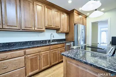 2675 Park Avenue #5, Bridgeport, CT 06604 - Photo 9