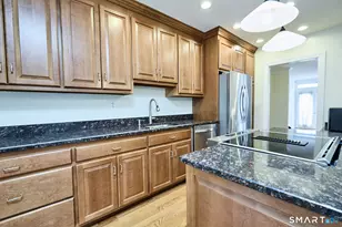2675 Park Ave, Bridgeport, CT 06604 - Photo 9