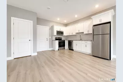 301 Bridgeport Avenue #410, Shelton, CT 06484 - Photo 7