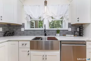 18 Eastview St, West Hartford, CT 06107 - Photo 13