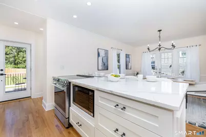 18 Eastview Street, West Hartford, CT 06107 - Photo 11