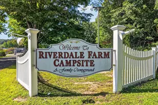 111 River Rd, Clinton, CT 06413 - Photo 1