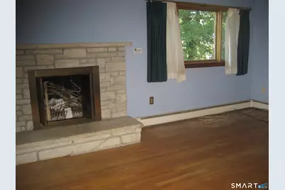 21 Terrace Drive, Montville, CT 06370 - Photo 9