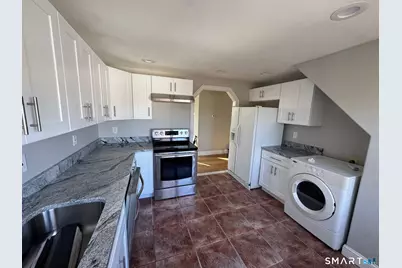 217 Park Road #3rd FL, West Hartford, CT 06119 - Photo 11