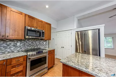 9 Old Hickory Lane, Branford, CT 06405 - Photo 9