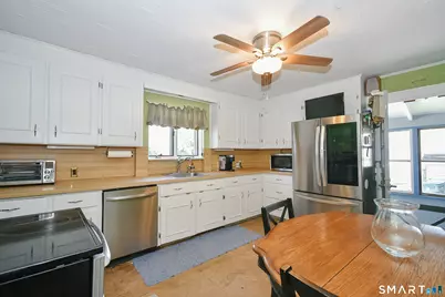 46 Field Street, Bristol, CT 06010 - Photo 9