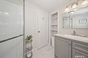 24 Bracewood Rd, Waterbury, CT 06706 - Photo 25