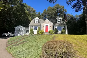 24 Bracewood Rd, Waterbury, CT 06706 - Photo 3