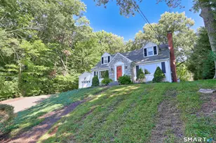 24 Bracewood Rd, Waterbury, CT 06706 - Photo 1