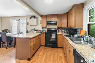160 Hodge Ave, Ansonia, CT 06401 - Photo 17