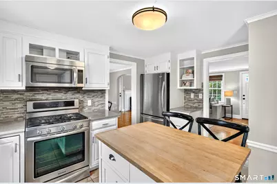 48 Wells Farm Drive, Wethersfield, CT 06109 - Photo 13