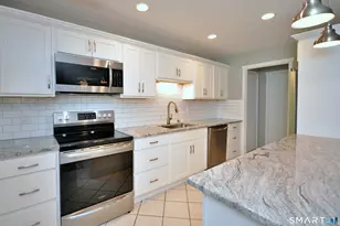 366 Heritage Vlg, Southbury, CT 06488 - Photo 5