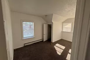 16 Hayes Dr, Milford, CT 06460 - Photo 5