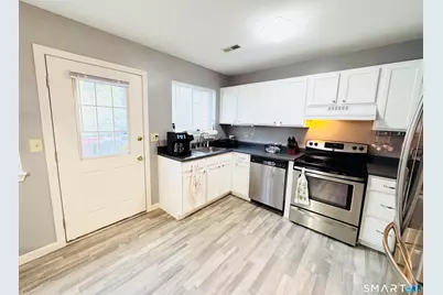 310 Boston Post Road #60, Waterford, CT 06385 - Photo 11