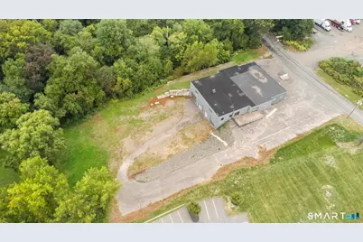 195 West Newberry Road, Bloomfield, CT 06002 - Photo 17
