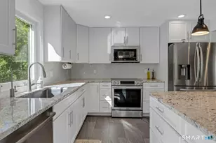 40 Greenridge Dr, Brookfield, CT 06804 - Photo 11