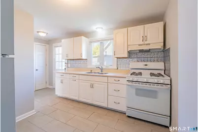 1160-1164 Whitney Avenue #1160-H, Hamden, CT 06517 - Photo 9