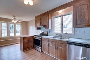44 Berlin St, Southington, CT 06489 - Photo 5