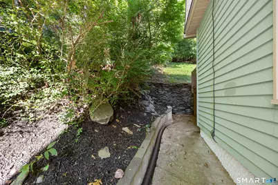 33 Monroe Street, Shelton, CT 06484 - Photo 9