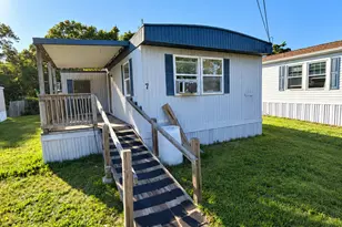 137 South Rd, Groton, CT 06340 - Photo 1
