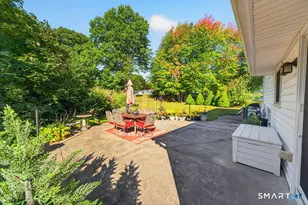 2 Batt Ln, East Haven, CT 06513 - Photo 33