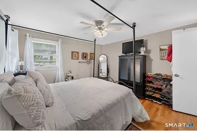 2 Batt Lane, East Haven, CT 06513 - Photo 17