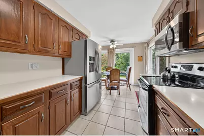 2 Batt Lane, East Haven, CT 06513 - Photo 9