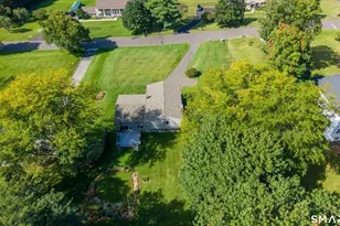 3 Mayflower Dr, Brookfield, CT 06804 - Photo 3