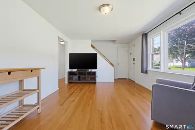 16 King Court, Enfield, CT 06082 - Photo 11