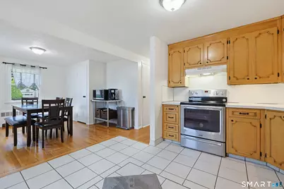 16 King Court, Enfield, CT 06082 - Photo 5
