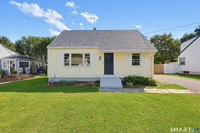 16 King Court, Enfield, CT 06082 - Photo 1