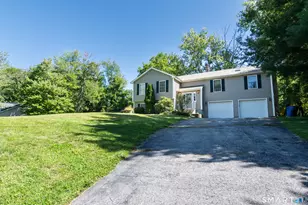 36 Birchwood Dr, Killingly, CT 06239 - Photo 1